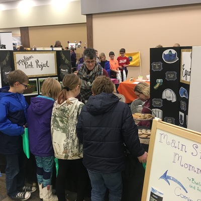 Kristan presenting to 5th grade students from Chase County Elementary at Match Day 2018.